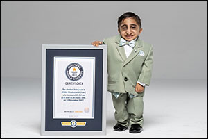 Revealed: 65.24cm (2 Ft 1.68 in) Afshin Ghaderzadeh Declared World's Shortest Man