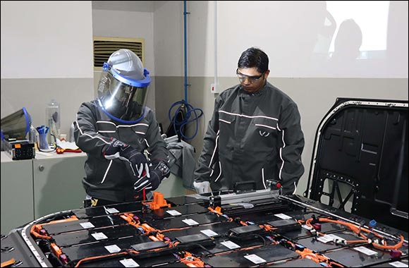 Electrifying Qatar: Audi Middle East Completes First Training of High Voltage Experts in the Region