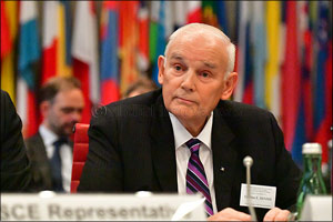 Northwestern University in Qatar Dean & CEO Everette E. Dennis to conclude his service in 2020