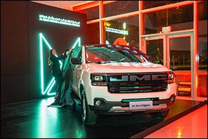 Al Mana Trucks and Commercial Vehicles Inaugurates JMC Showroom at Barwa Commercial Avenue, Marking  ...